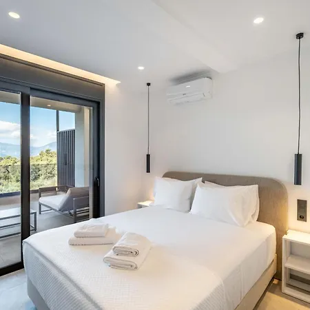Vila Tina Spartokhórion
